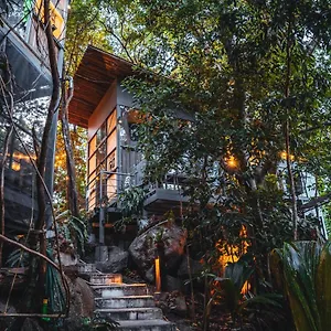  Auberge de jeunesse Warehouse