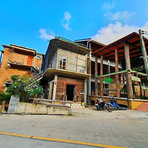 Resort Life, Ko Tao